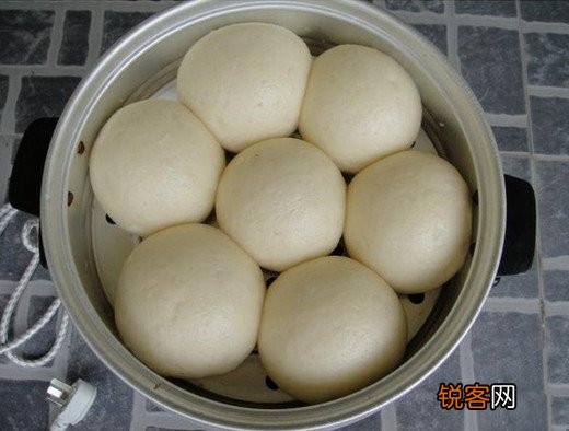 电饭锅蒸馒头