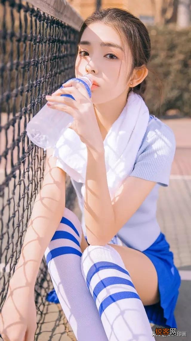 人像摄影,站姿可以靠着扶着哪些地方?