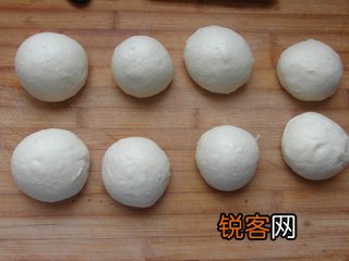 香肠餐包之花穗的做法