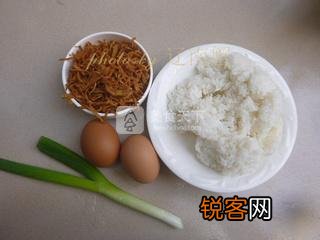 芥丝炒米的做法