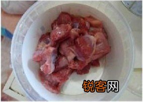 菜花炒鸡胗的做法