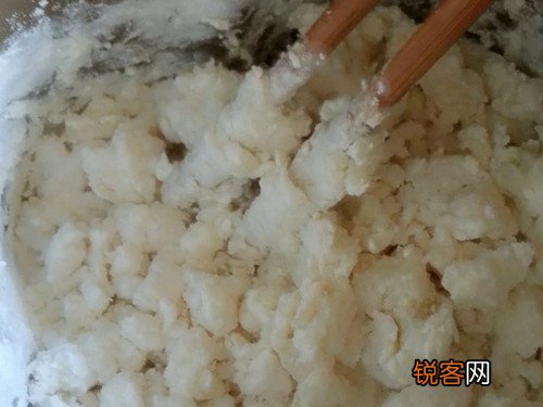 酸菜红葱蛋葱油饼