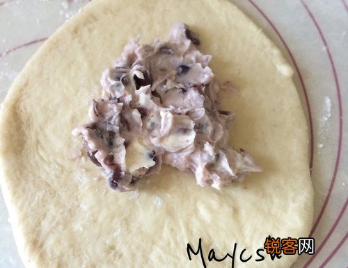 红豆乳酪风车面包