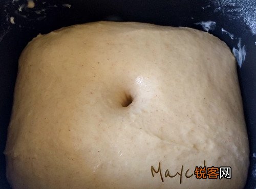 红豆乳酪风车面包