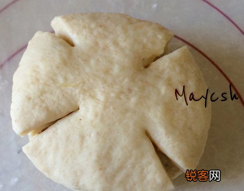 红豆乳酪风车面包