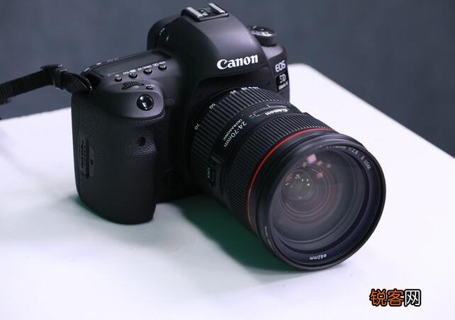 佳能5ds和5dr哪个好 佳能5dsr和5d4哪个机型更专业