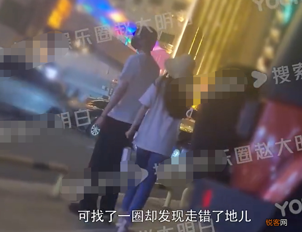 被目击约会牵手同回酒店 张含韵佟梦实恋情疑曝光