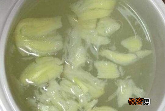 大蒜泡水喝的恰当方式 大蒜泡水喝的益处