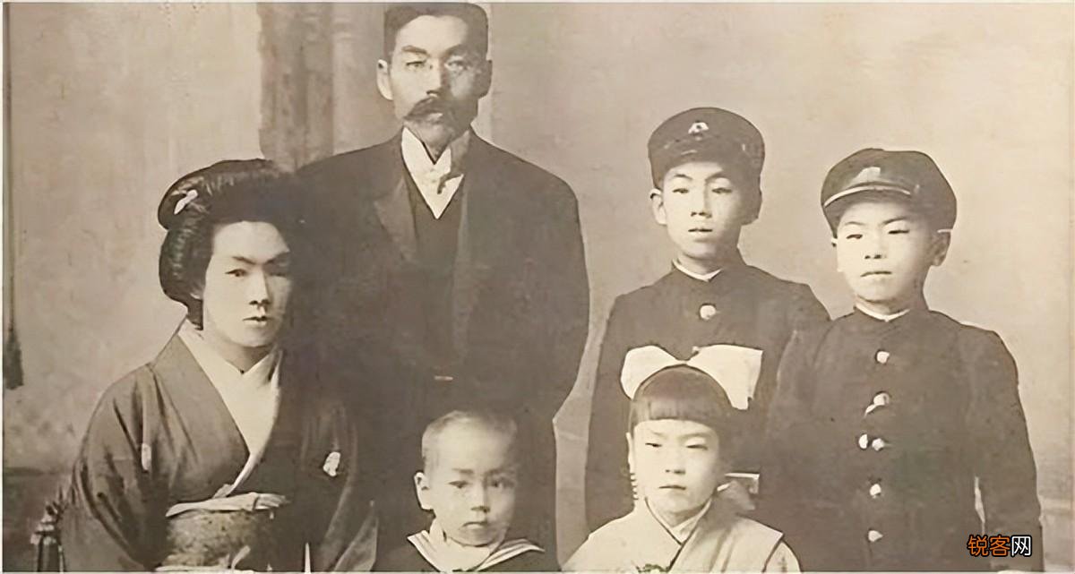 唯一幸存的人到死才揭露真相 铁达尼克号真实资料