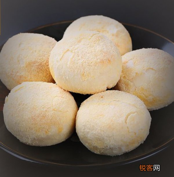 糍粑用油煎后蘸糖就是儿时的味道