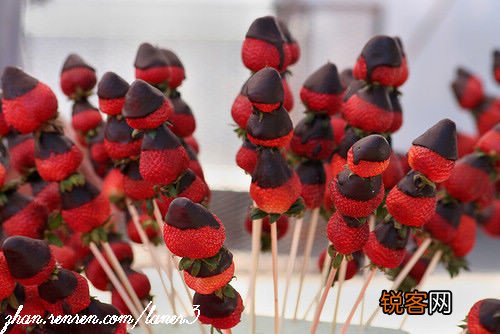 巧克力永远爱着草莓~~