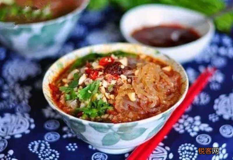 酸辣粉放的豆是什么豆