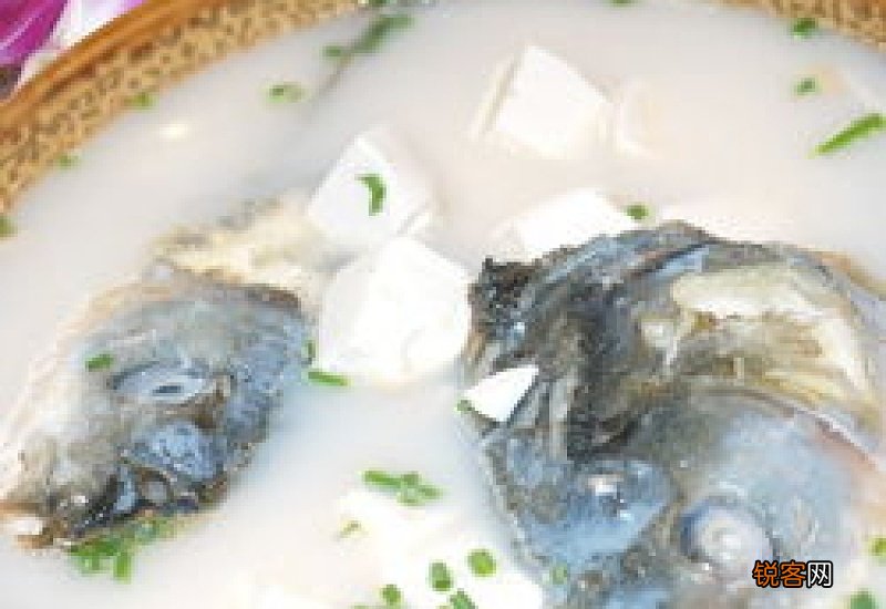 鱼头豆腐汤的做法