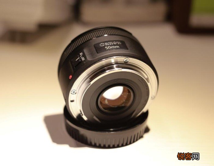 佳能50mm定焦镜头1.8