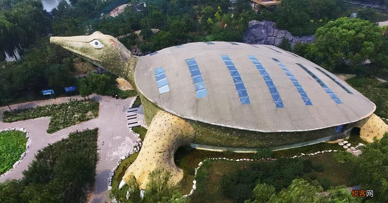 我国4个奇葩建筑简介 五粮液大厦图片集
