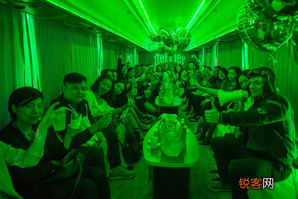Perrier成为蓬皮杜现代艺术大师展官方合作伙伴