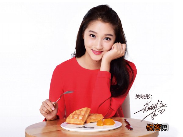 这个冬天DQ带来的不止是现烤松饼，还有国民闺女哦