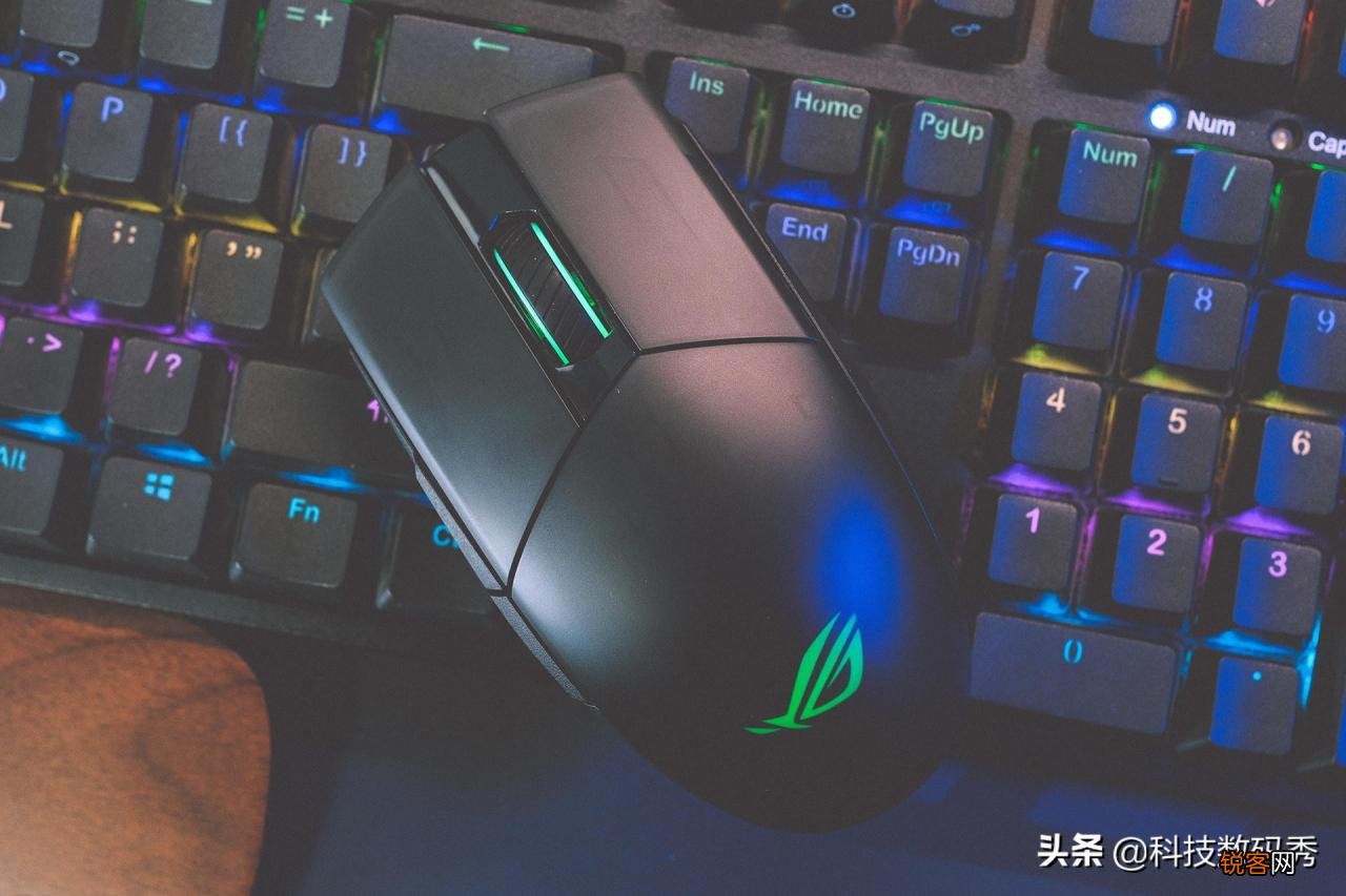 ROG影刃2无线版鼠标测评 华硕鼠标耐用吗
