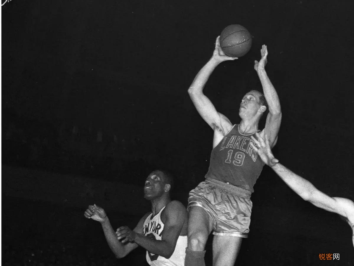 目前已经去世的52位NBA球员 2022年NBA名人堂成员名单