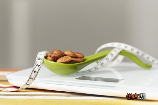 巴旦木，冬季体重控制的零食智选